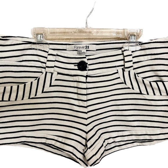 Forever 21 Navy & Blue Striped Stretchy Shorts. Nautical. Size Medium M. Beachy - Picture 1 of 2